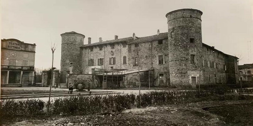 Castello di Podenzano e Teatro Vittoria